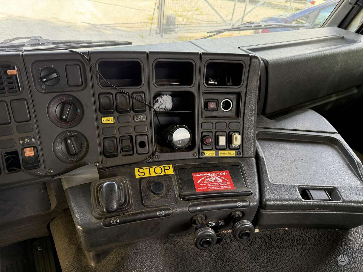 Scania 93 Dino 160 17m, с краном