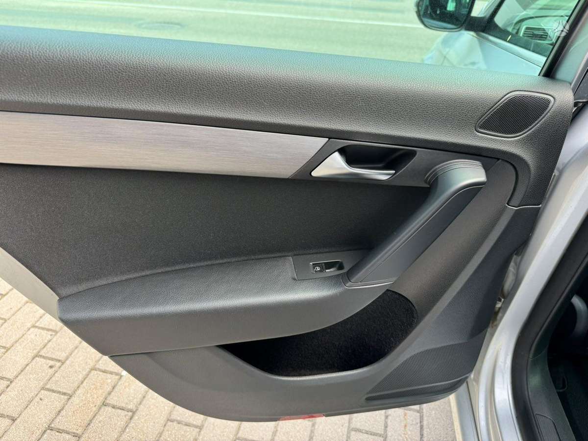 Volkswagen Passat, 2.0 l., Универсал