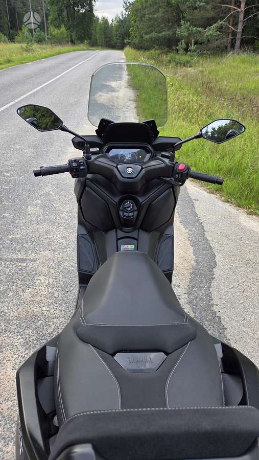 Yamaha XMAX 125, мотороллеры / мопеды