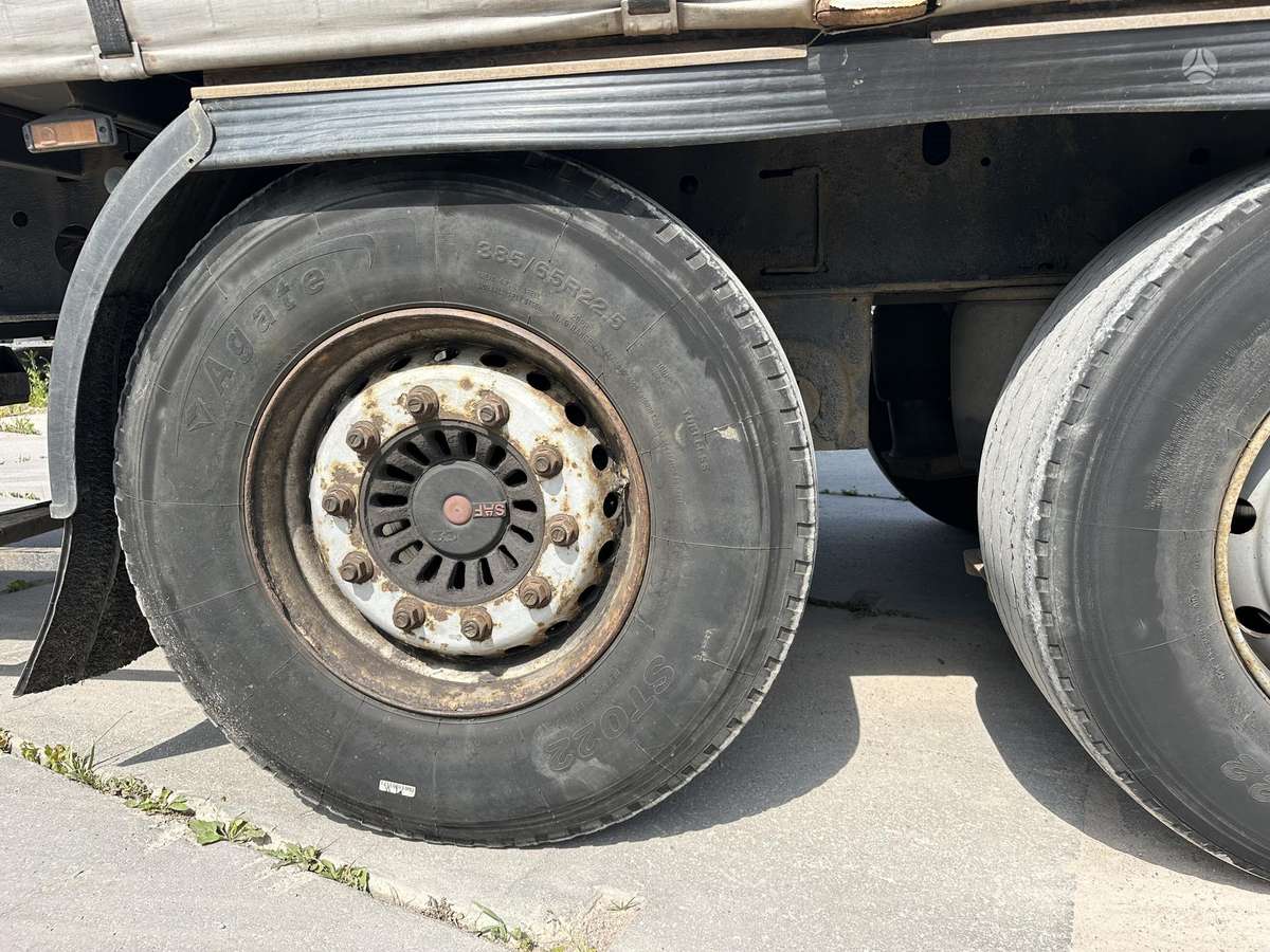 Kögel Silver green, užuolaidinės / tentinės