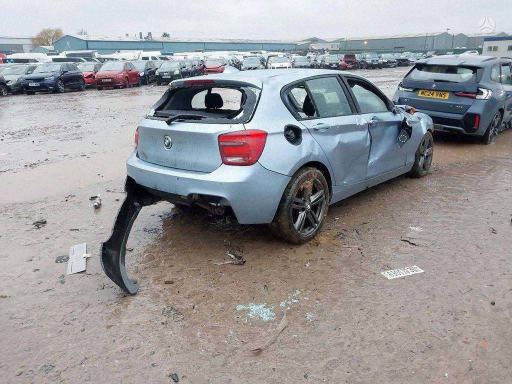 BMW 1 serija