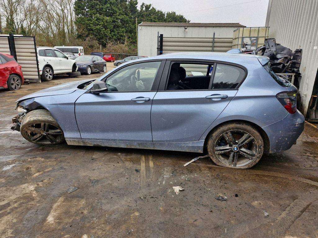 BMW 1 serija