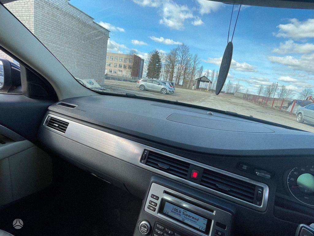 Volvo S80