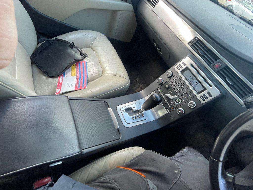 Volvo S80