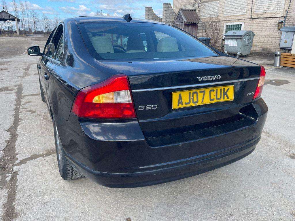 Volvo S80