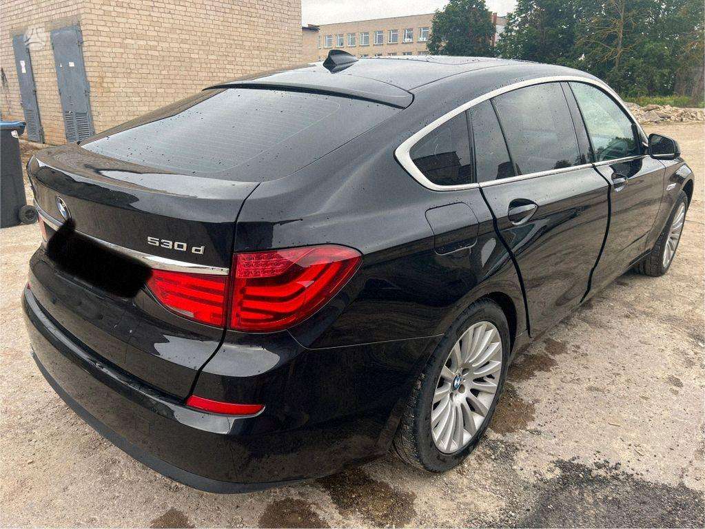BMW 5 serija 37062388618