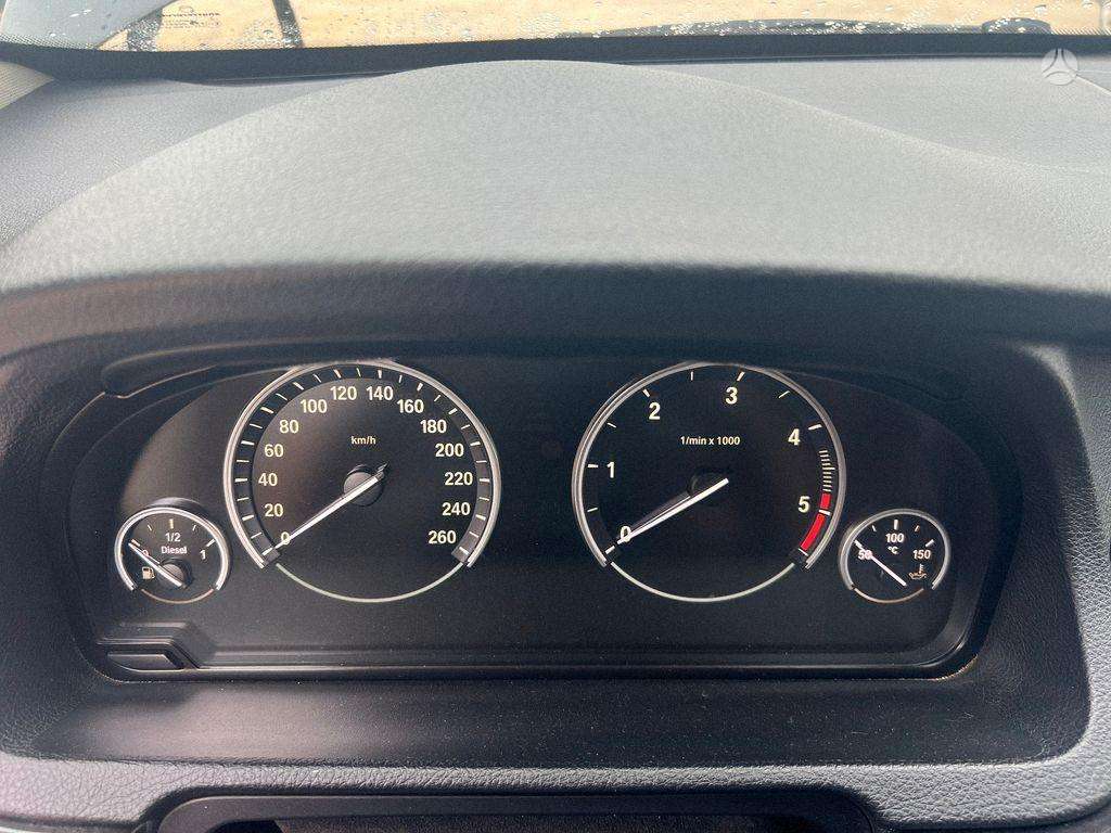 BMW 5 serija 37062388618