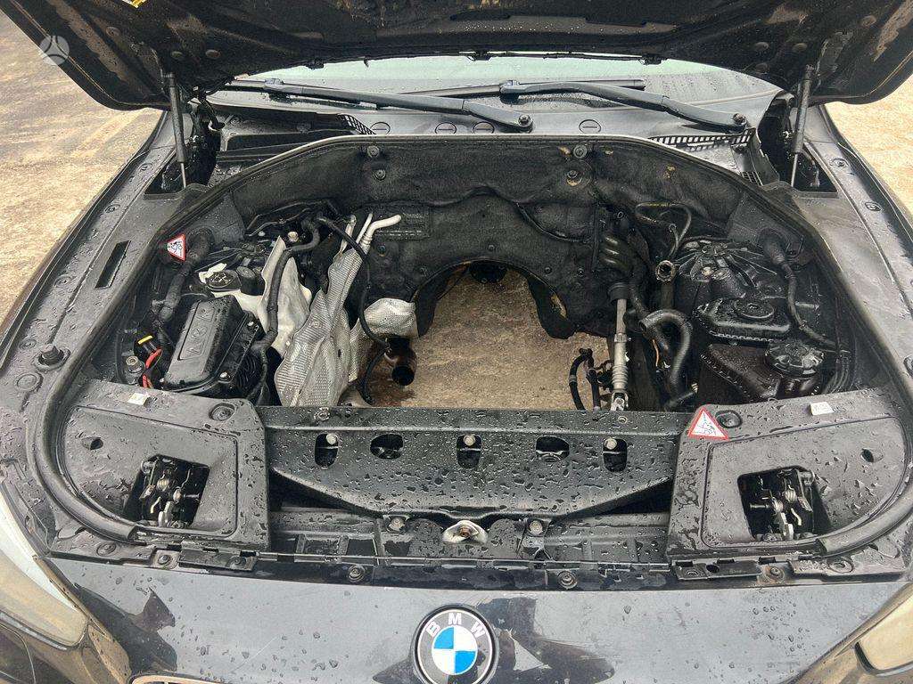 BMW 5 serija 37062388618