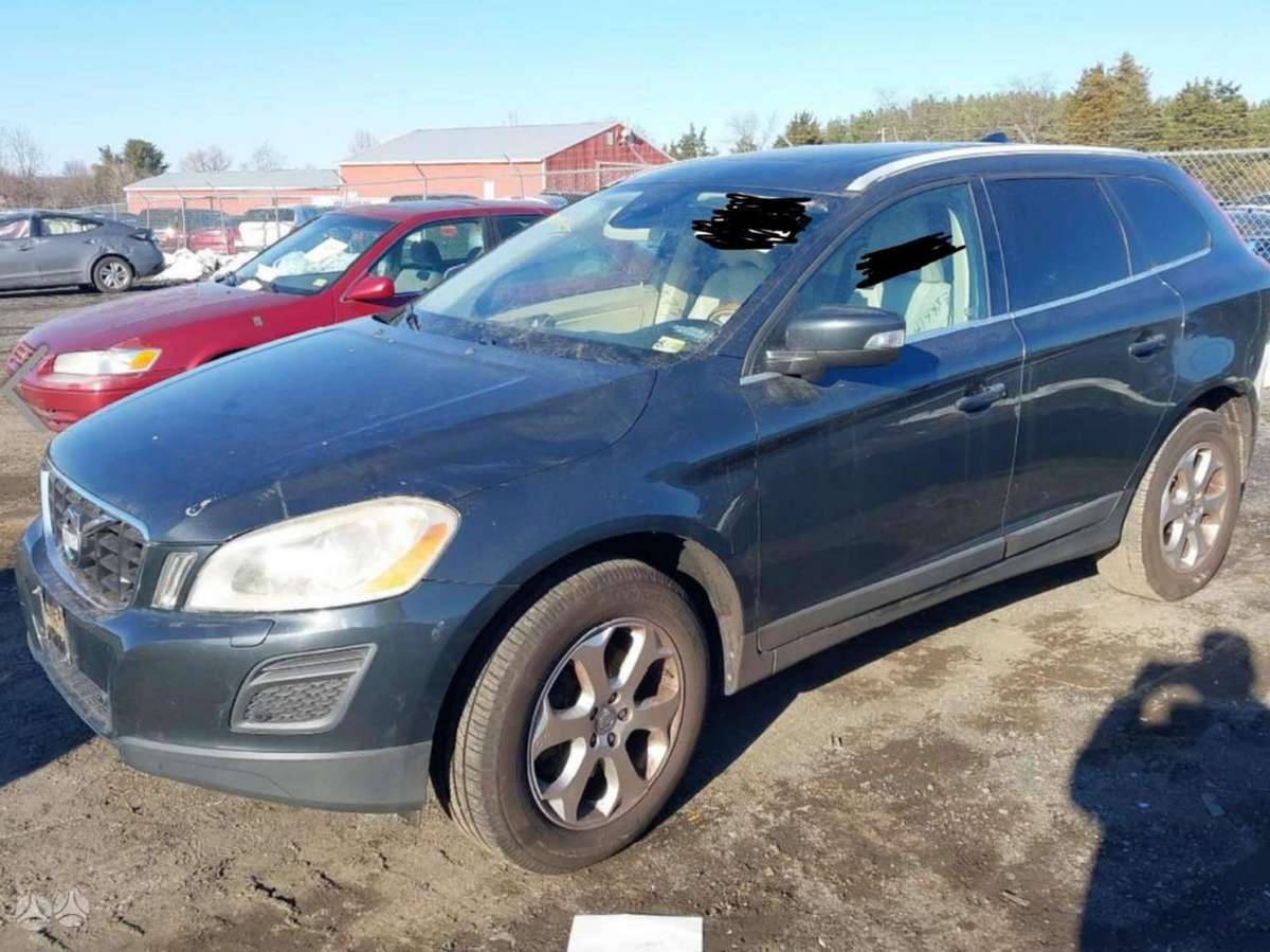 Volvo XC60 dalimis