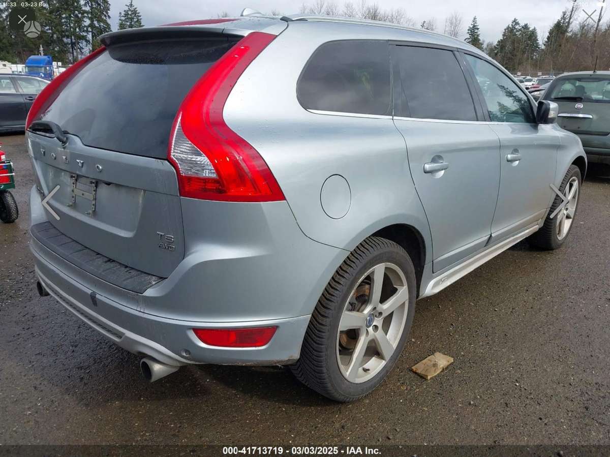 Volvo XC60 dalimis