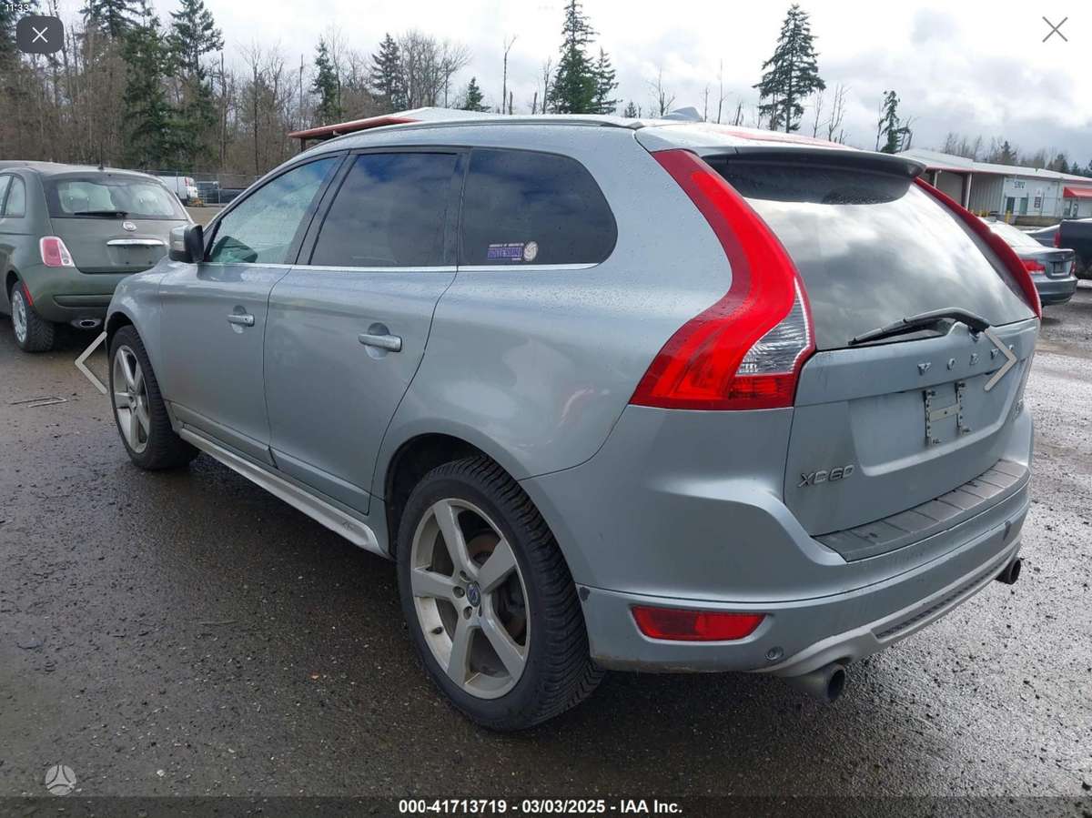 Volvo XC60 dalimis