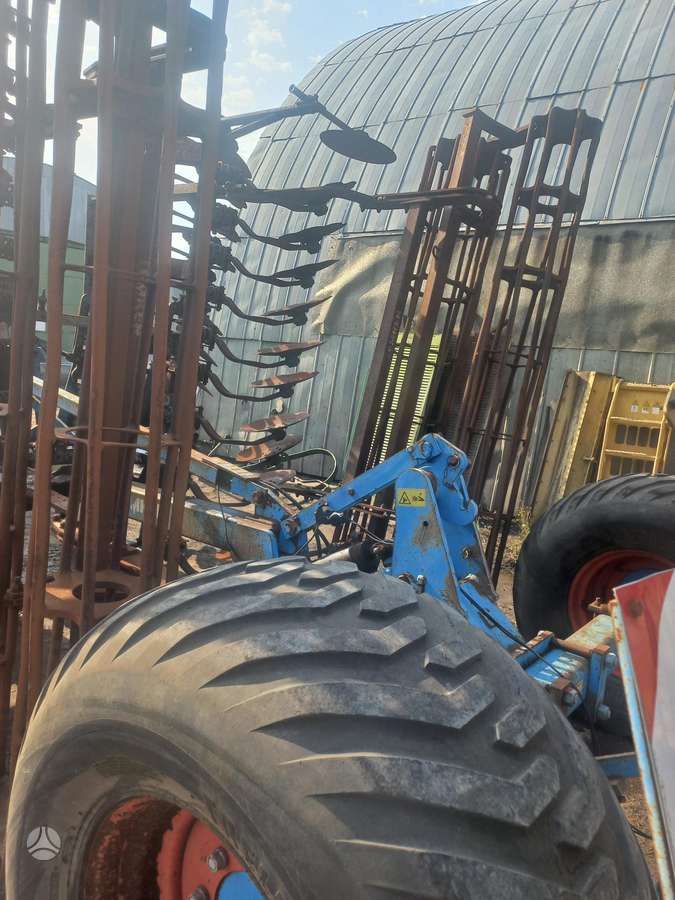 Lemken Rubin, scrapers, scrubbers