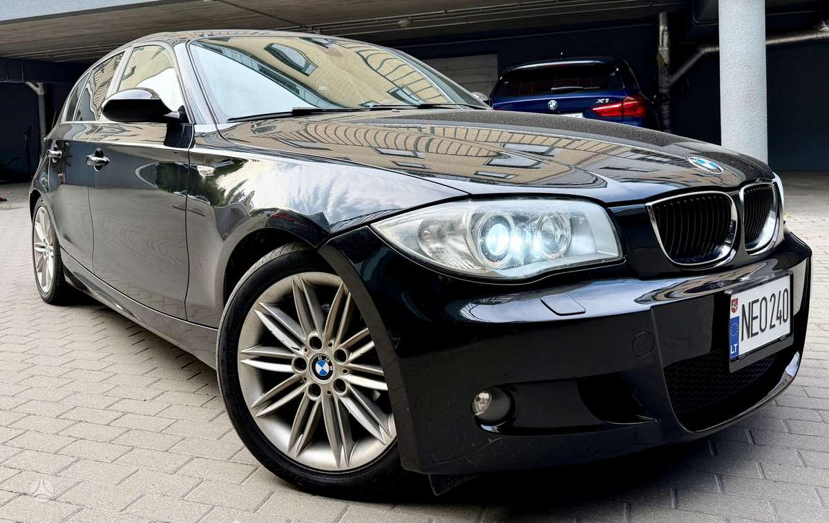 BMW 120, Хэтчбек