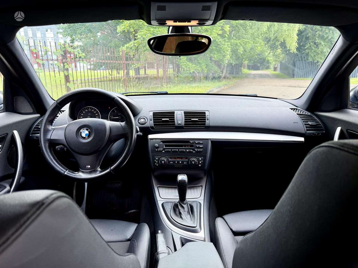 BMW 120, Хэтчбек
