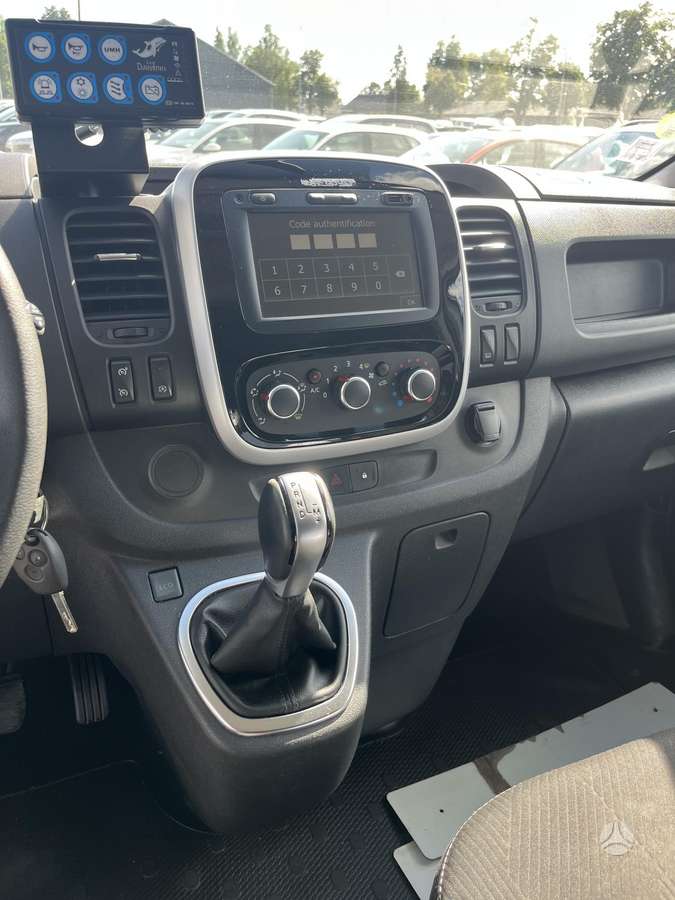 Renault Trafic, 2.0 l., Минивэн
