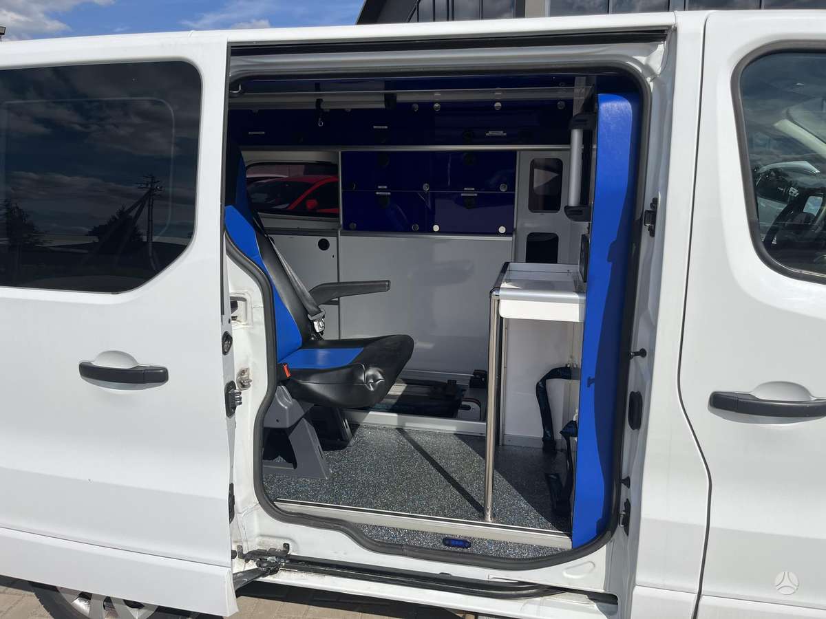 Renault Trafic, 2.0 l., mpv / minivan