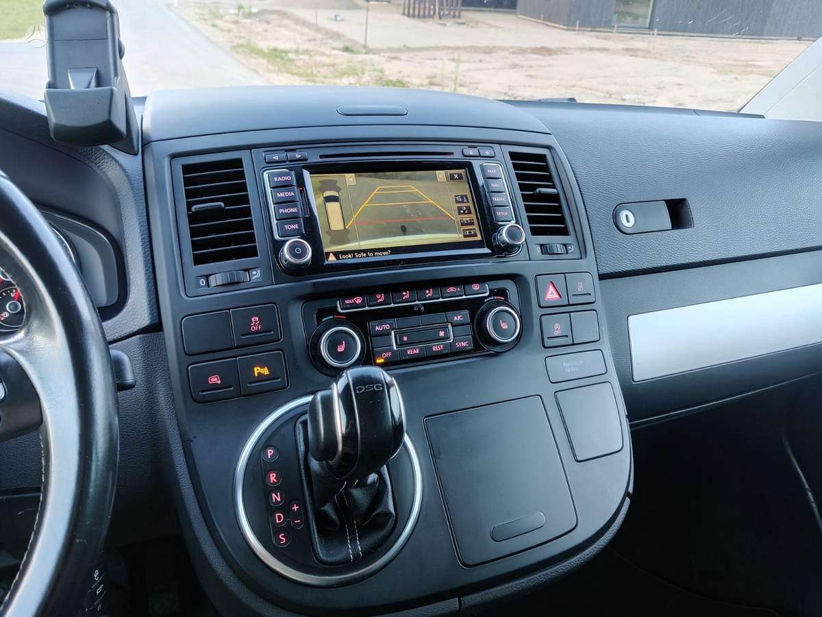 Volkswagen Multivan, 2.0 l., Минивэн