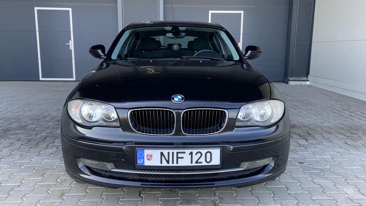 BMW 120, 2.0 l., hatchback