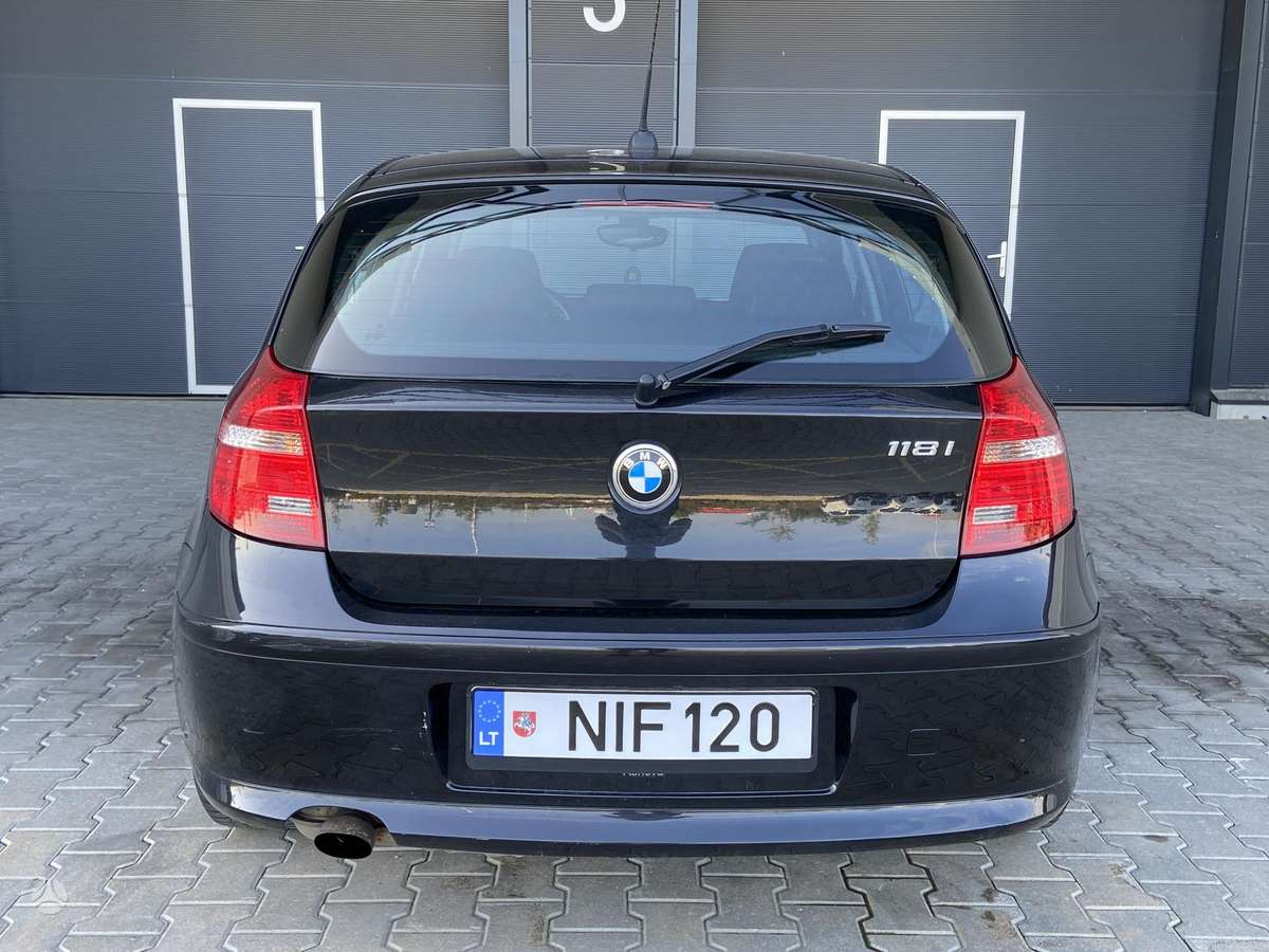 BMW 120, 2.0 l., Хэтчбек