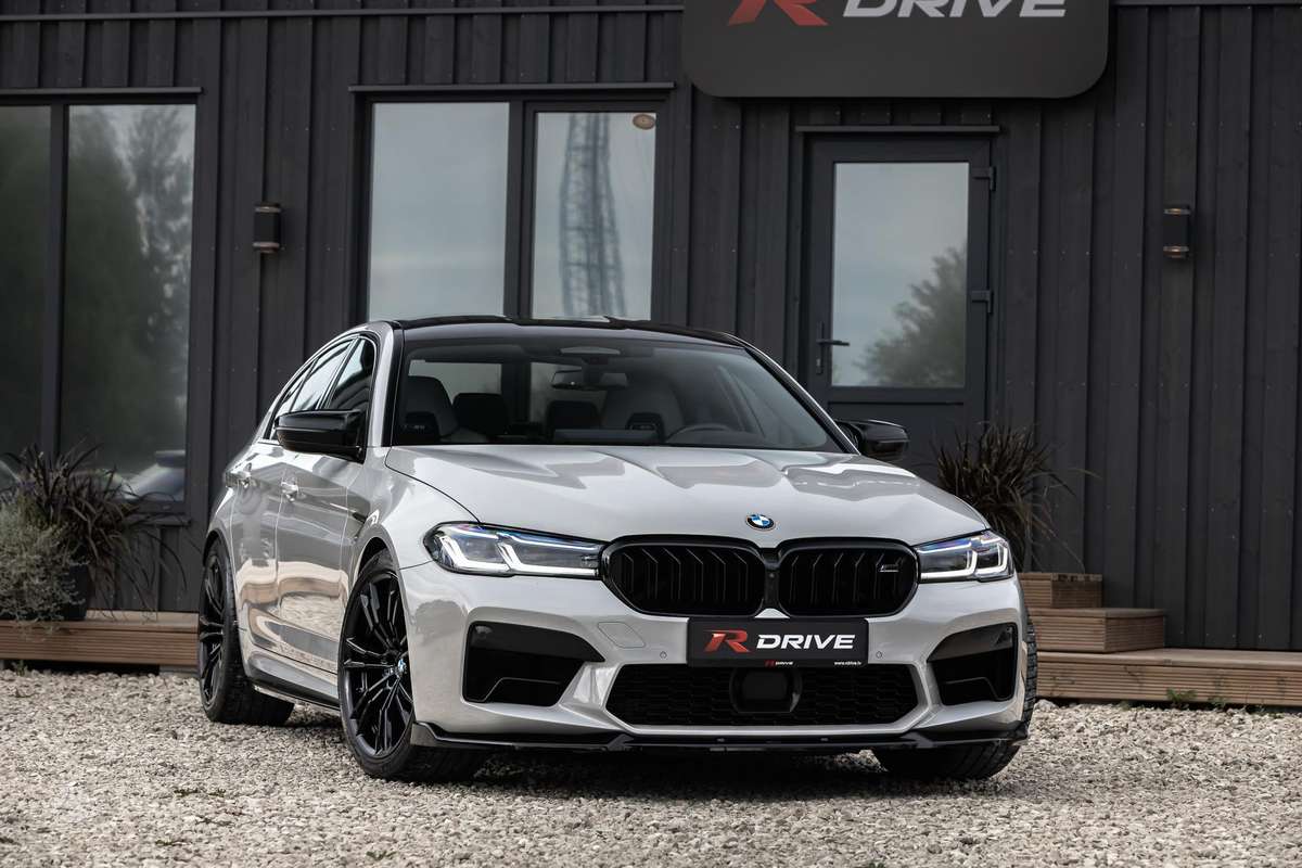 BMW M5, 4.4 l., Седан