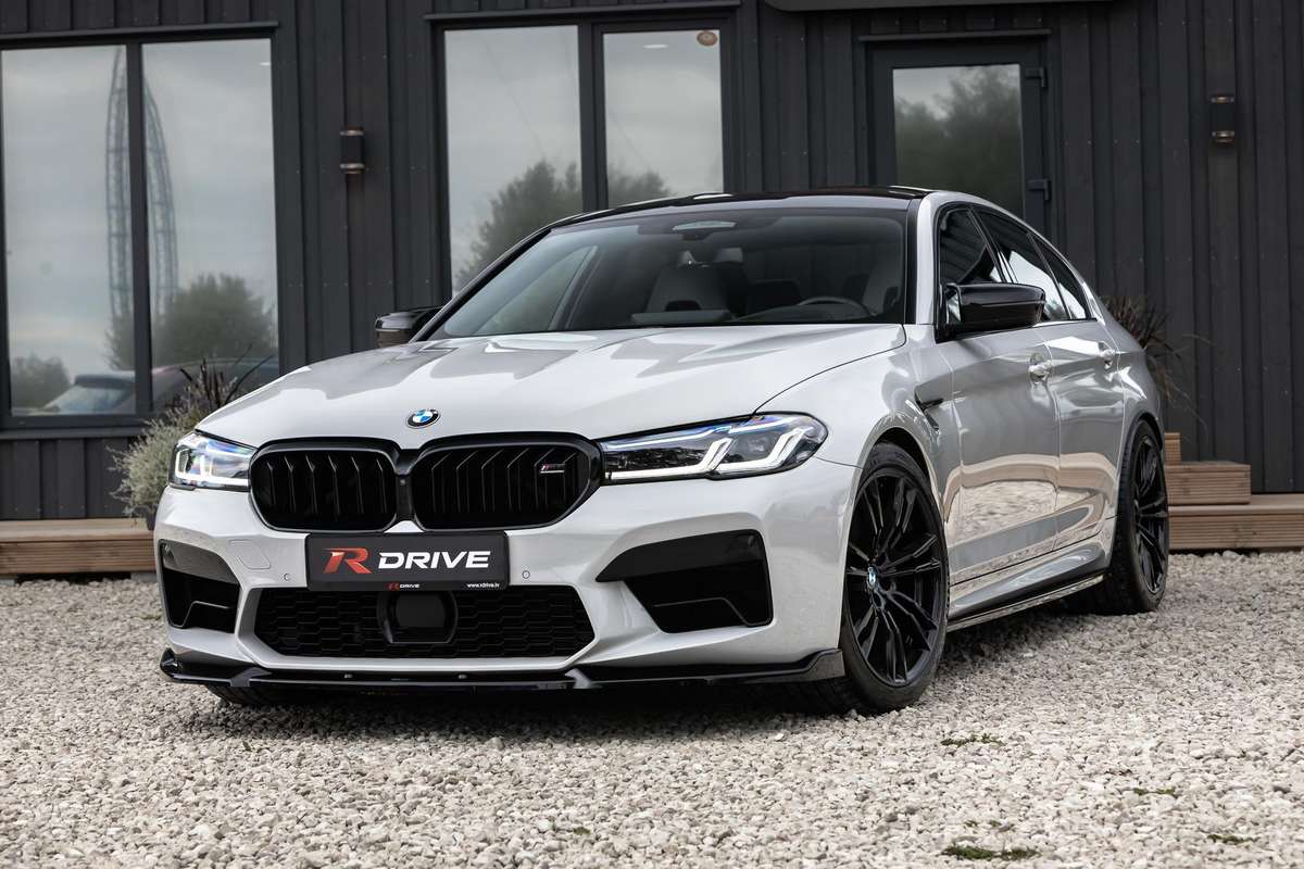 BMW M5, 4.4 l., Седан