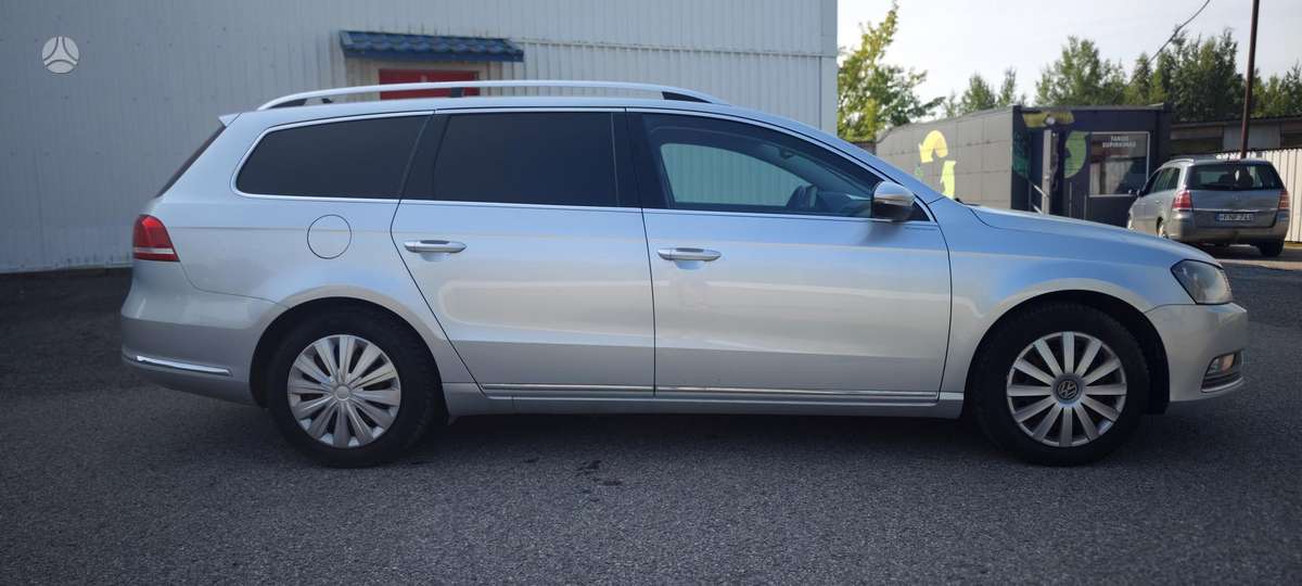 Volkswagen Passat, 2.0 l., Универсал