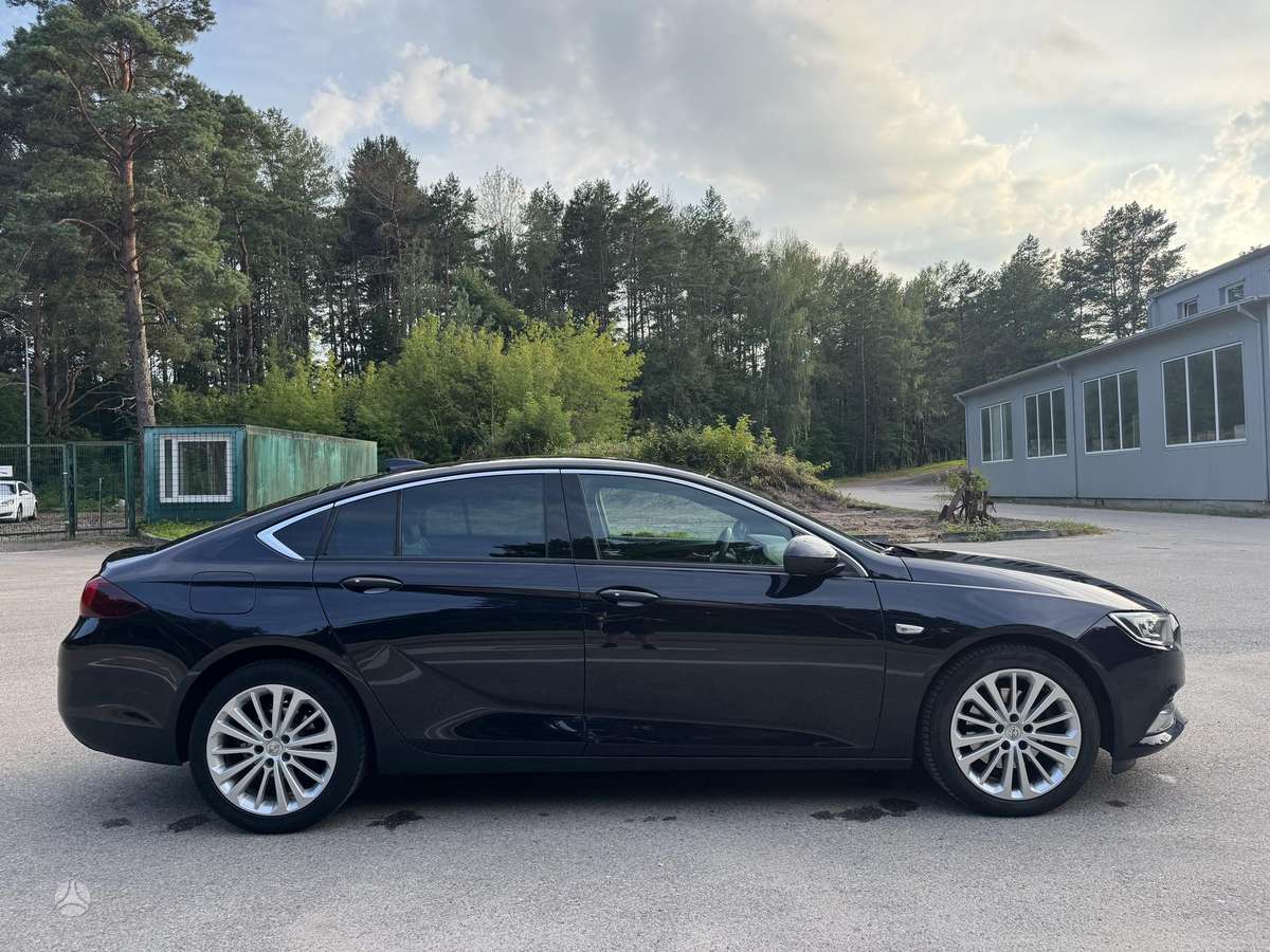 Opel Insignia, 2.0 l., hatchback