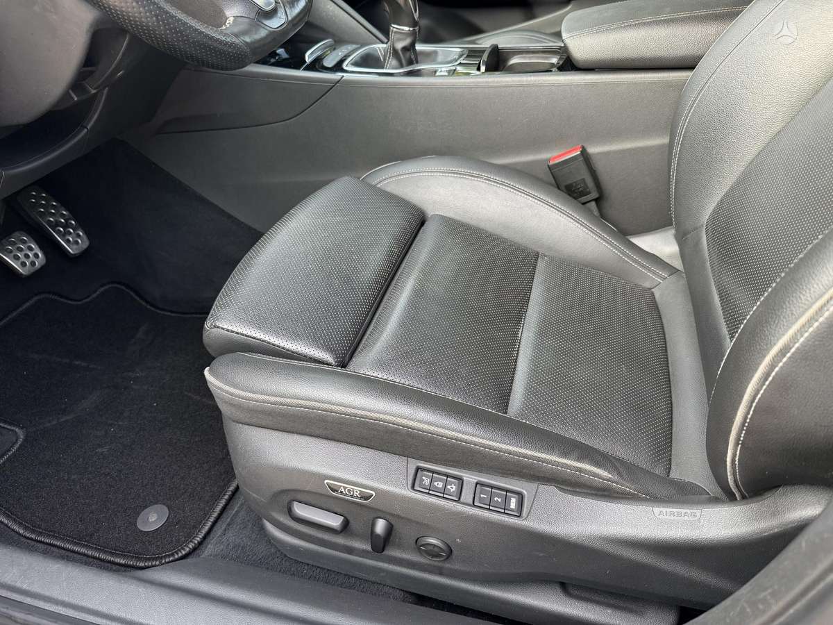 Opel Insignia, 2.0 l., Хэтчбек