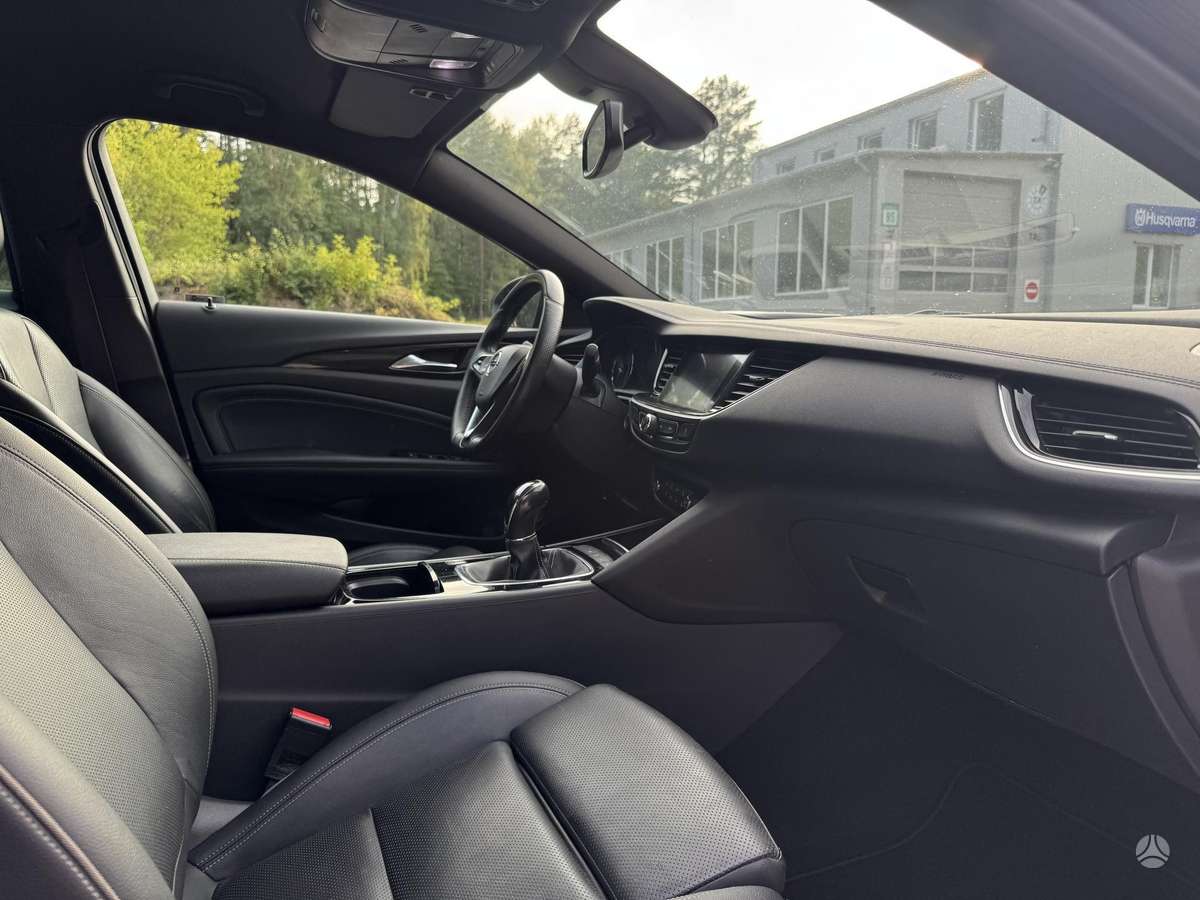 Opel Insignia, 2.0 l., Хэтчбек