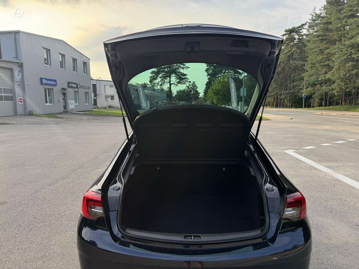 Opel Insignia, 2.0 l., Хэтчбек