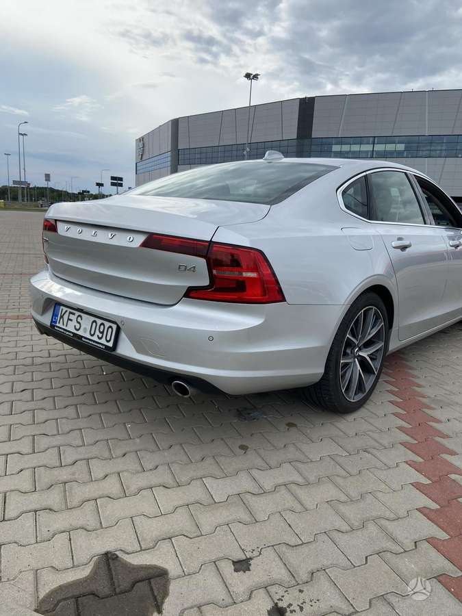 Volvo S90, 2.0 l., Седан