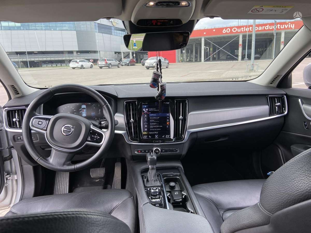 Volvo S90, 2.0 l., Седан