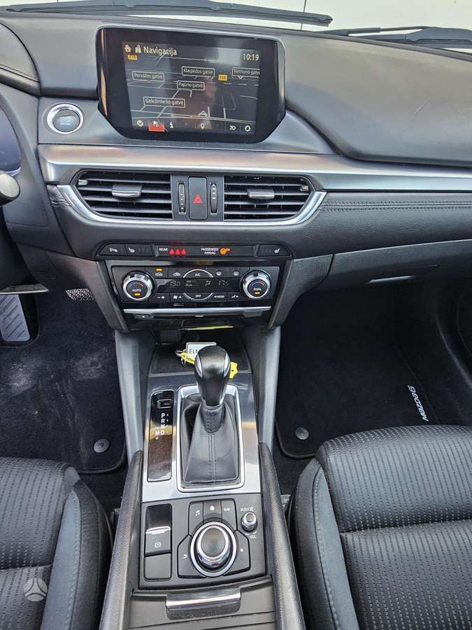 Mazda 6, 2.2 l., wagon