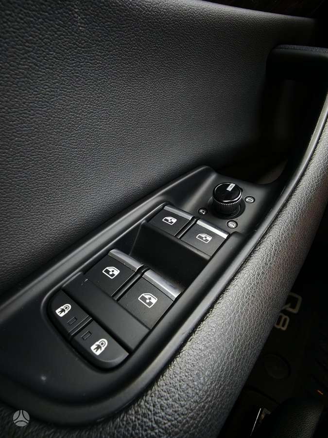 Audi Q8, 3.0 l., off-road / crossover
