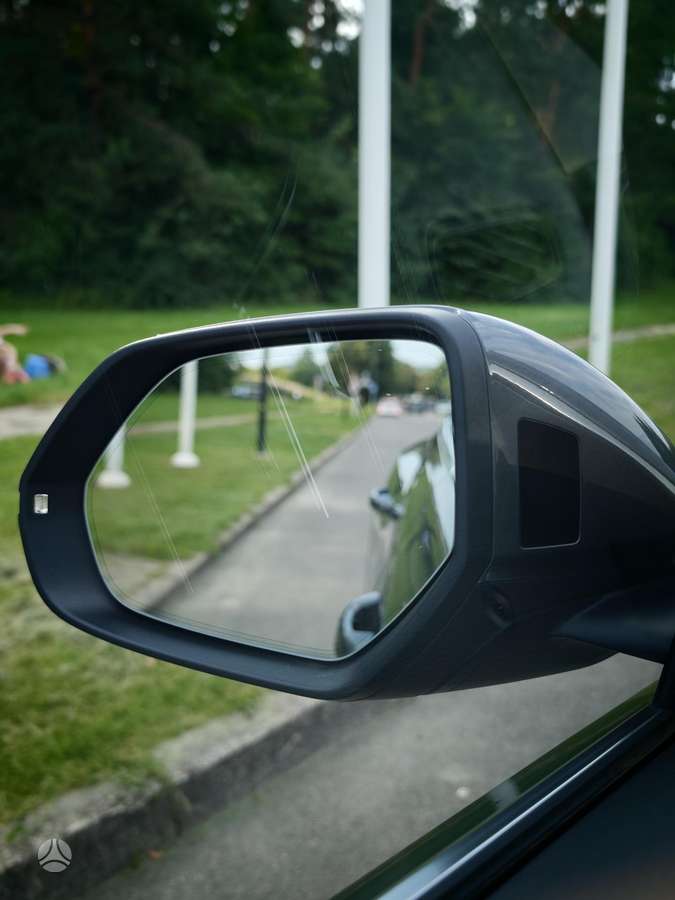 Audi Q8, 3.0 l., off-road / crossover