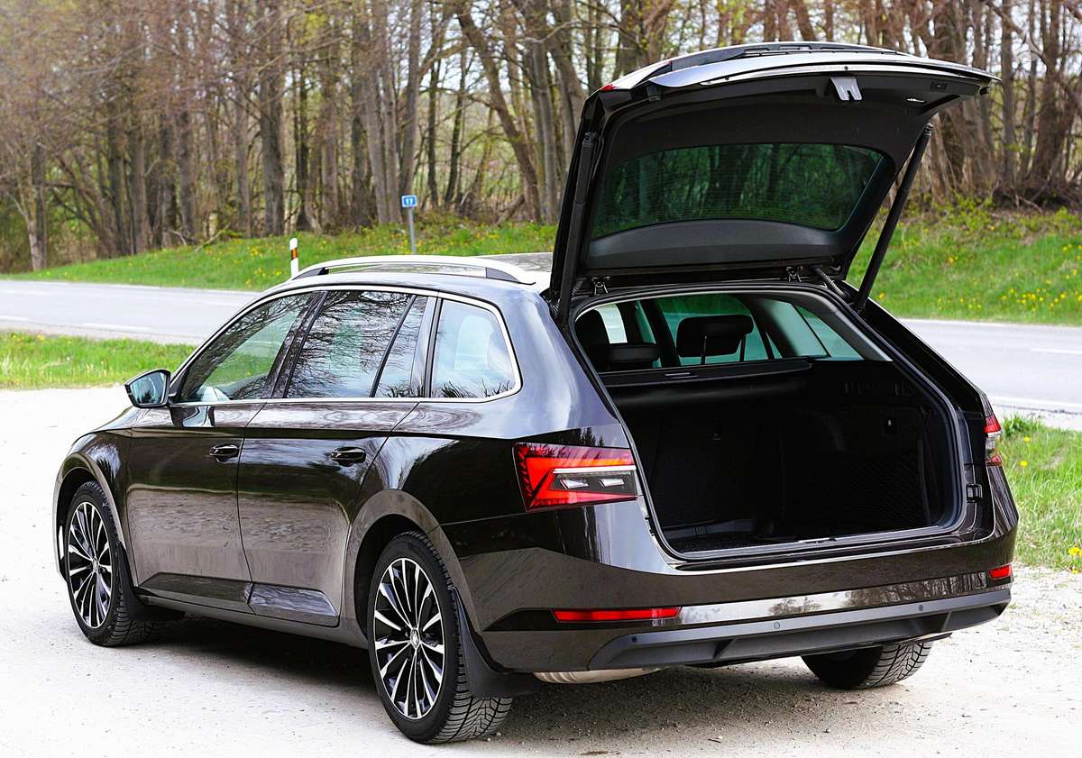 Skoda Superb, 1.5 l., Универсал