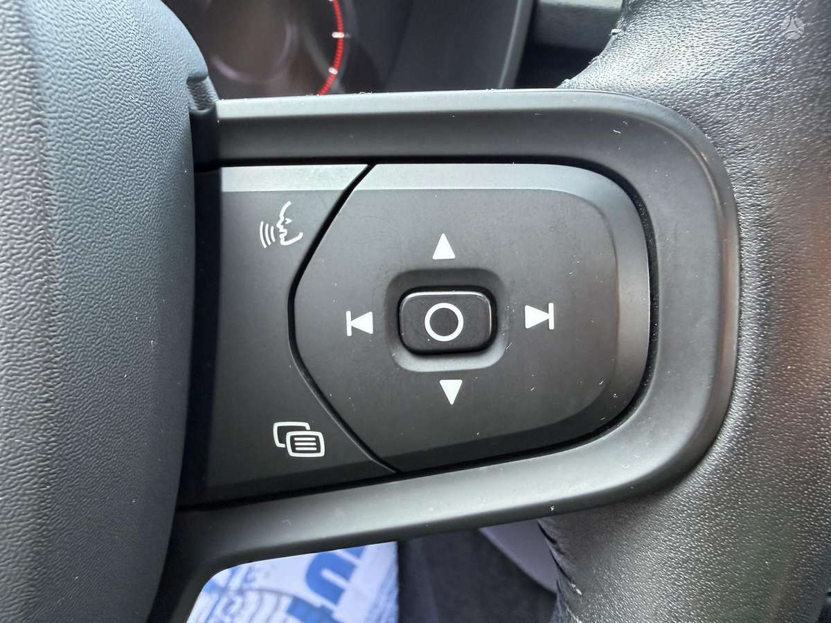 Volvo XC40, 2.0 l., Внедорожник / Кроссовер