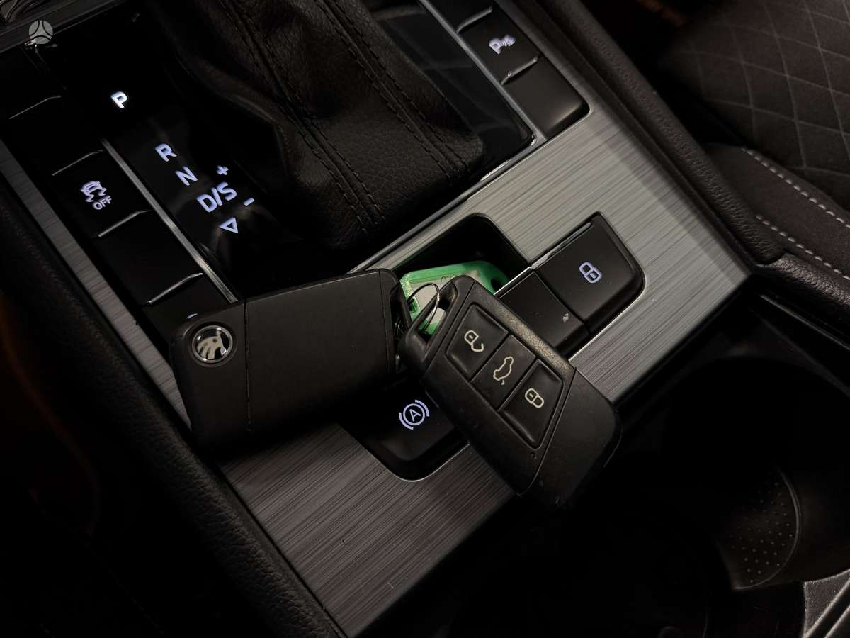 Skoda Superb, 2.0 l., Универсал