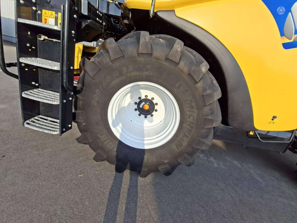 New Holland CX 8.70, комбайны