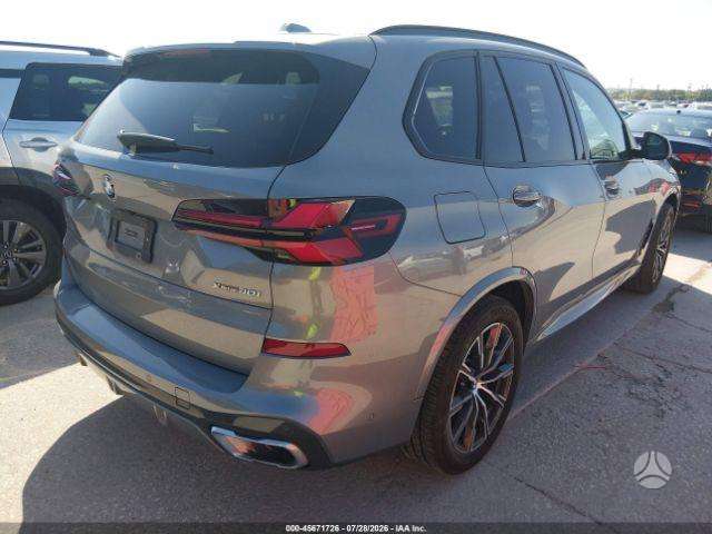 BMW X5, off-road / crossover