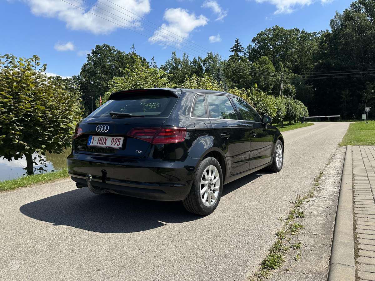 Audi A3, 1.6 l., Хэтчбек
