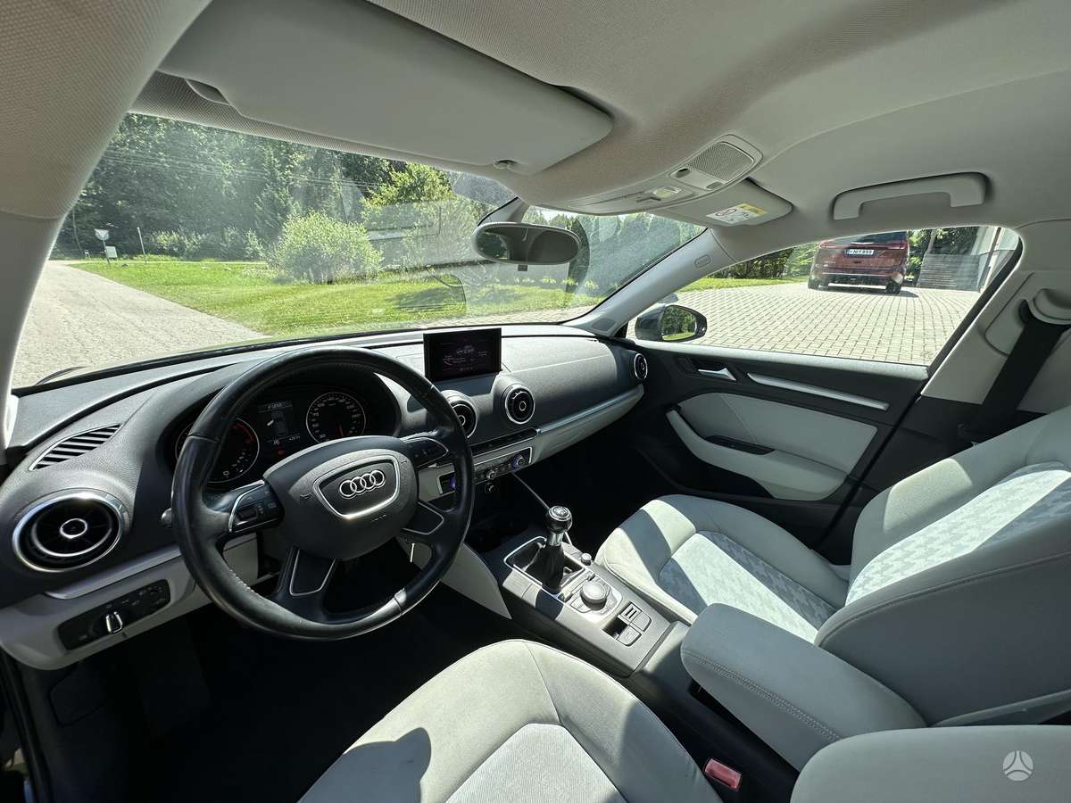 Audi A3, 1.6 l., Хэтчбек