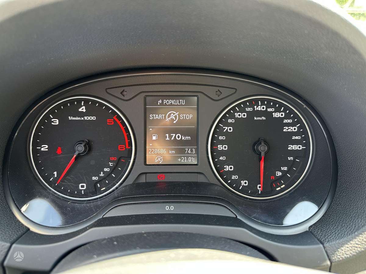 Audi A3, 1.6 l., Хэтчбек