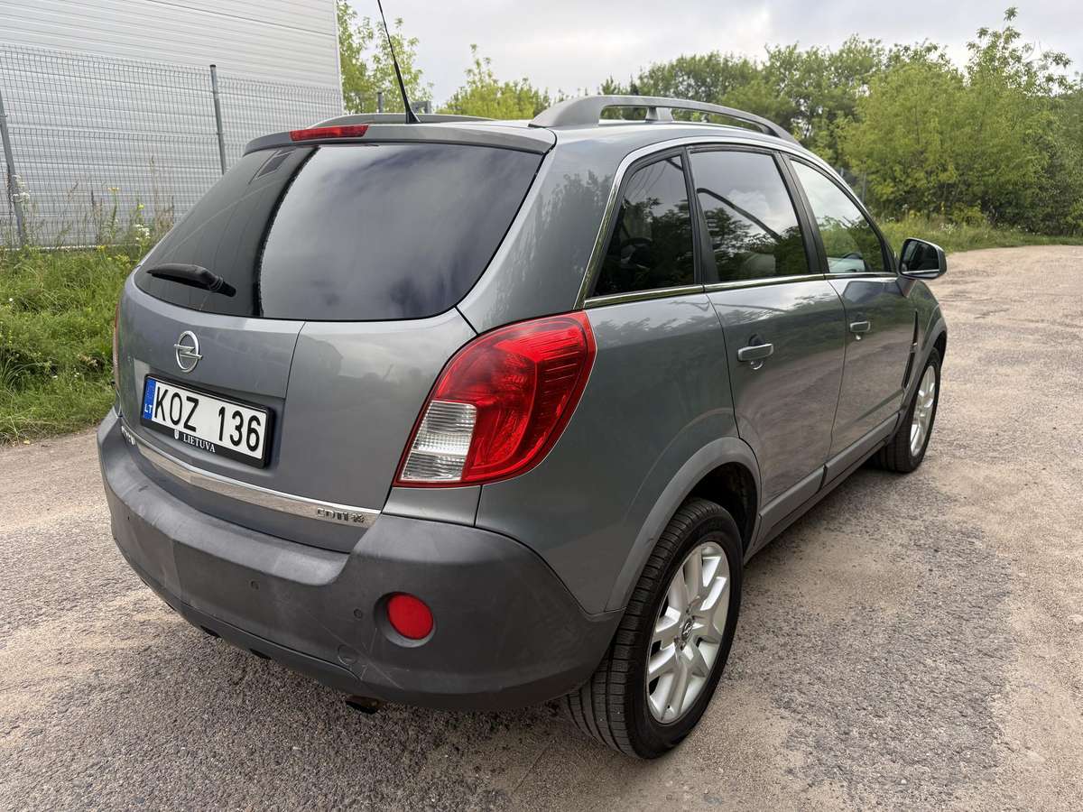 Opel Antara, 2.2 l., off-road / crossover