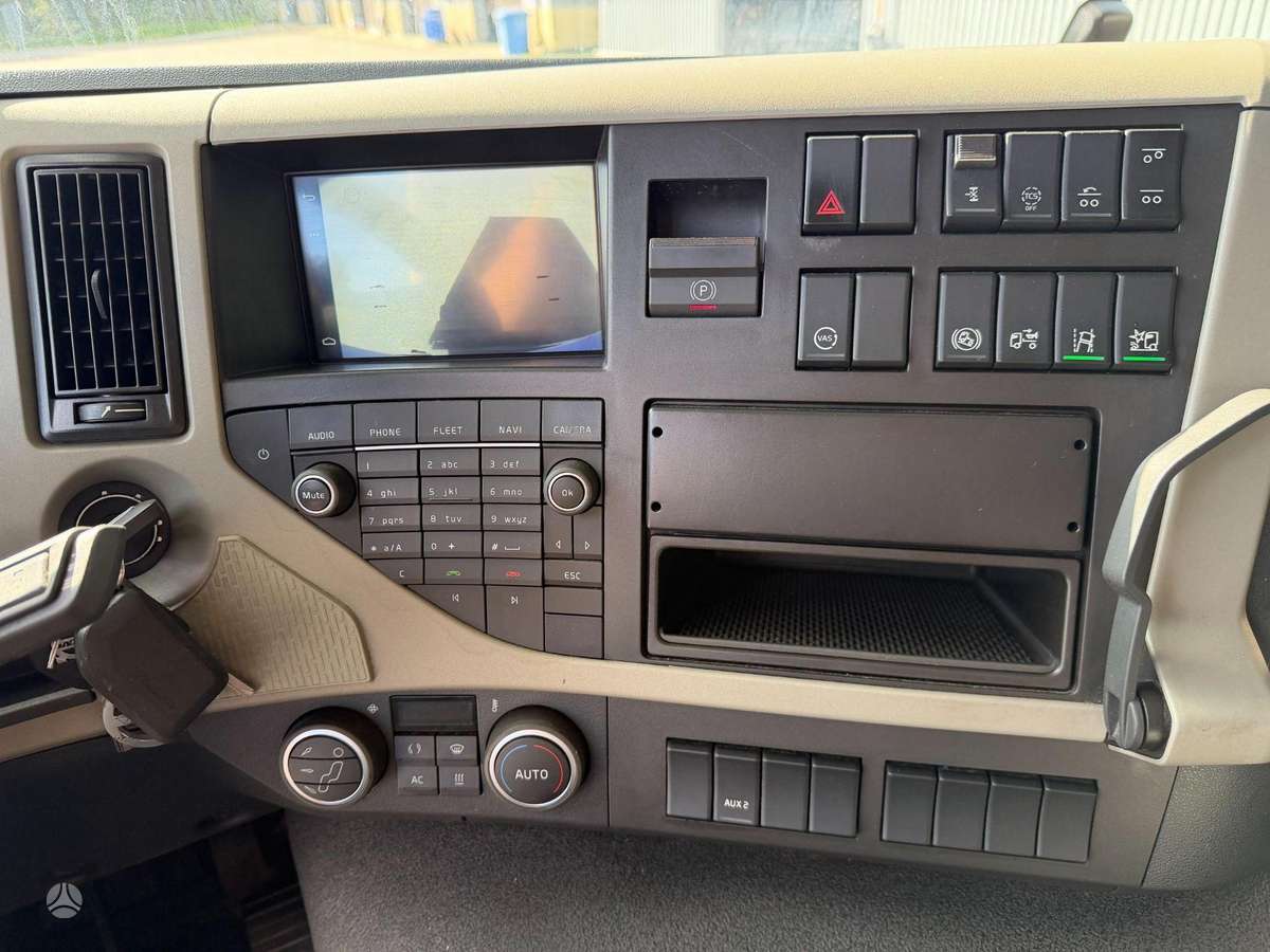 Volvo FM420, refrigerated trucks