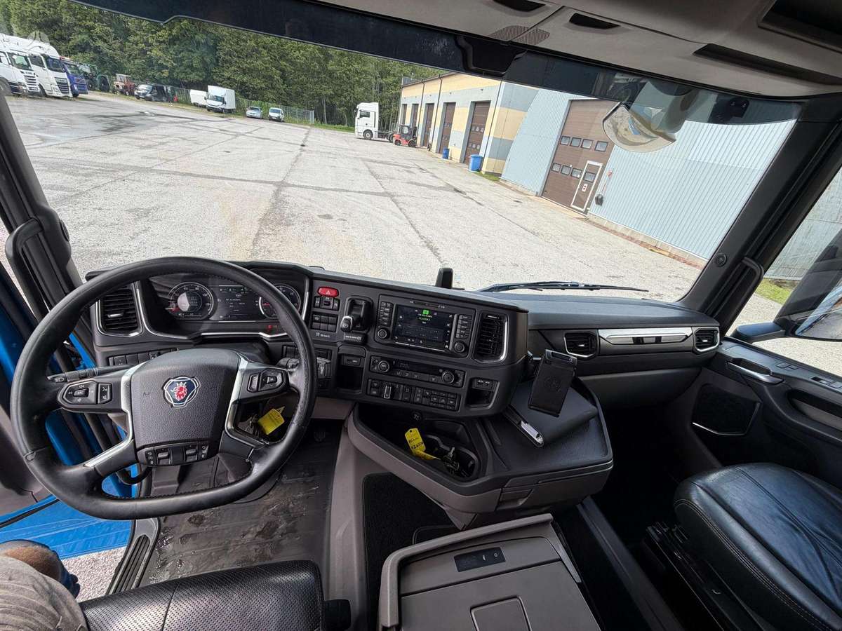 Scania R500, crane trucks