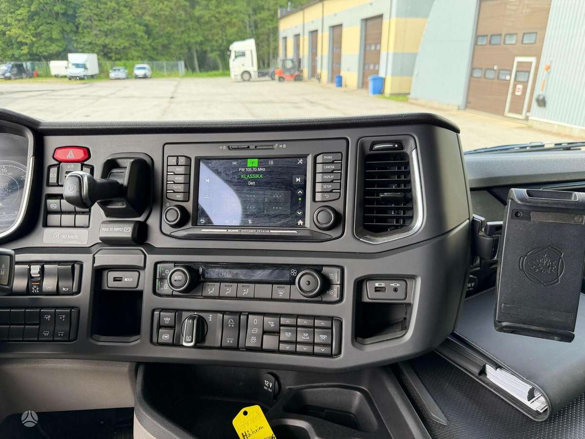 Scania R500, su kranu
