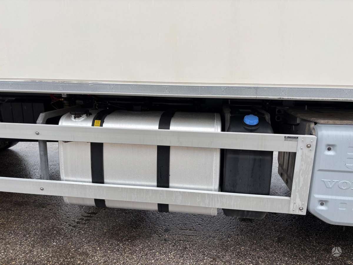 Volvo FM380, refrigerated trucks