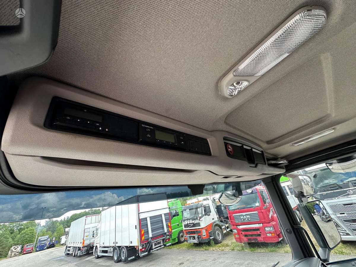 Scania P370, refrigerated trucks