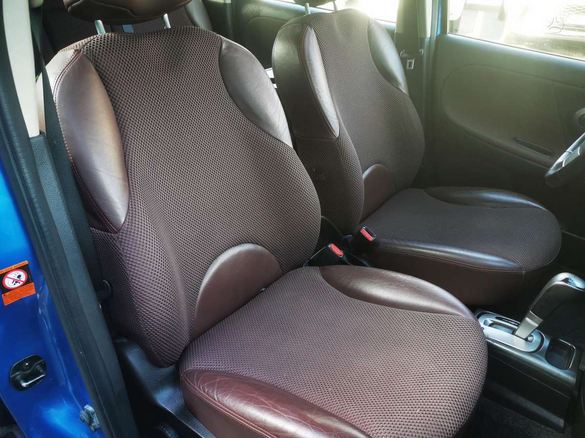 Nissan Note, 1.6 l., Хэтчбек